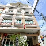 Nida Rooms Makassar Savu